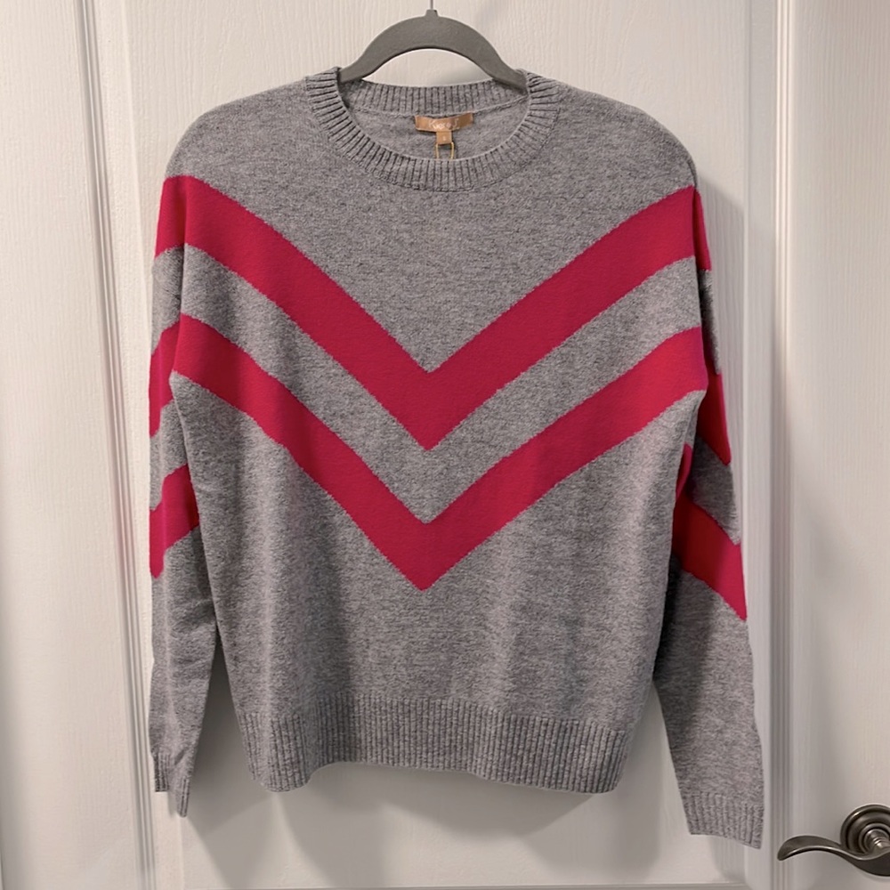 Cashmere sweater by Kier & J. Size Small. NWT.